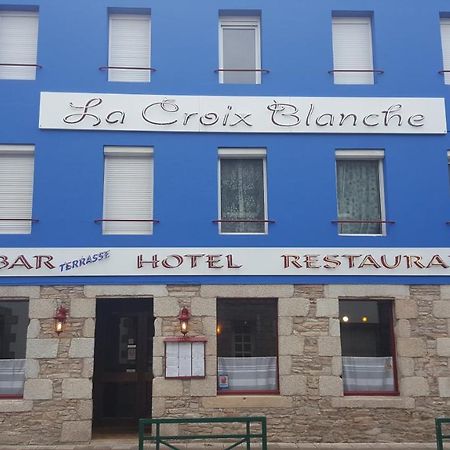 ホテル La Croix Blanche Pluvigner エクステリア 写真